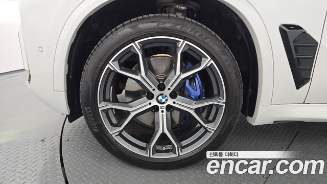 BMW X5 xDrive 30d M Sport — пробег 17 007 км — фото 5 из 5