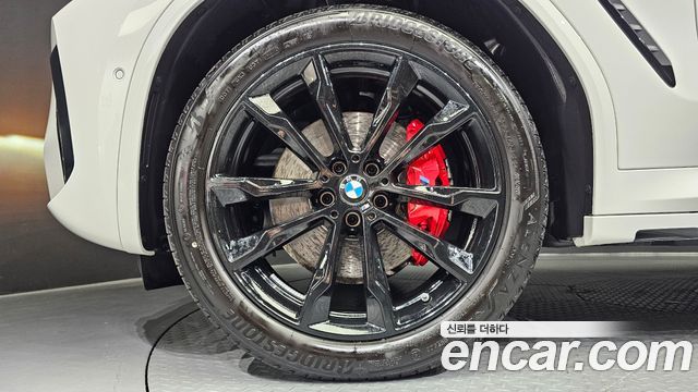 BMW X4 xDrive20i M Sport Pro Special Edition — пробег 10 350 км — фото 5 из 5