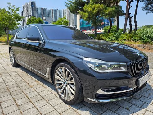 BMW 7-Series 750Li xDrive — пробег 129 221 км — фото 3 из 5