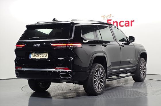 Jeep Cherokee L 3.6 Summit Reserve — пробег 43 001 км — фото 2 из 5