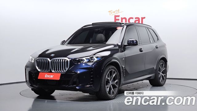 BMW X5 xDrive 40i M Sport — пробег 4 645 км — фото 1 из 5