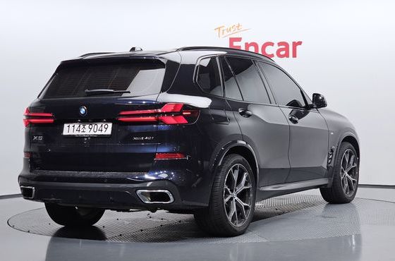 BMW X5 xDrive 40i M Sport — пробег 4 645 км — фото 2 из 5