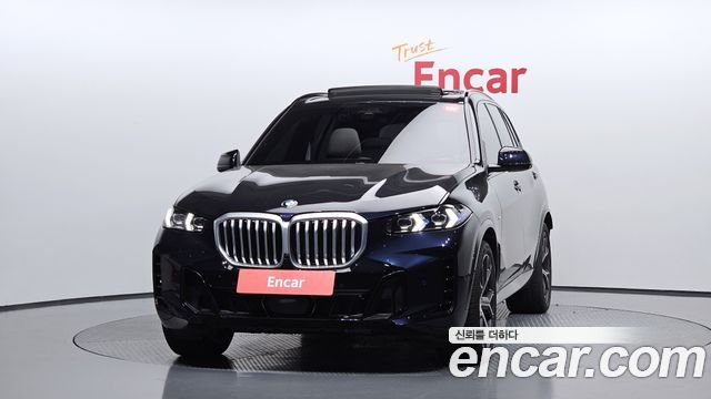 BMW X5 xDrive 40i M Sport — пробег 4 645 км — фото 3 из 5