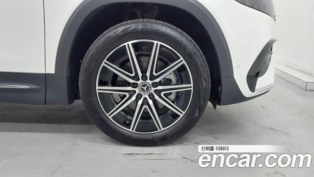 Mercedes-Benz EQB из Кореи Encar