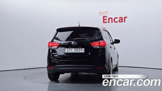 Kia Carens из Кореи Encar