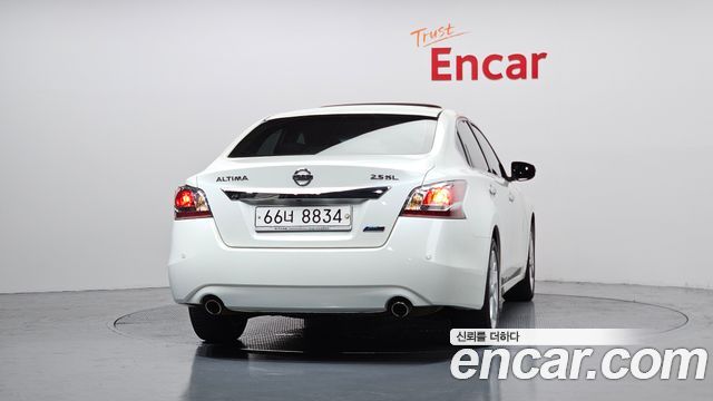 Nissan Altima из Кореи Encar