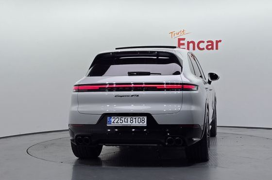 Porsche Cayenne 4.0 GTS — пробег 6 580 км — фото 4 из 5