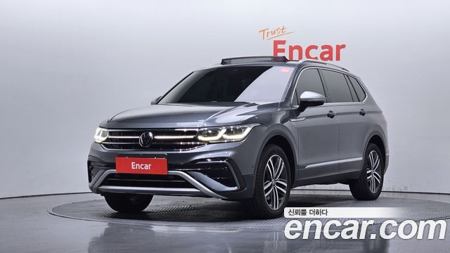 Volkswagen Tiguan 2.0 TSI Prestige — пробег 30 606 км — фото 1 из 5