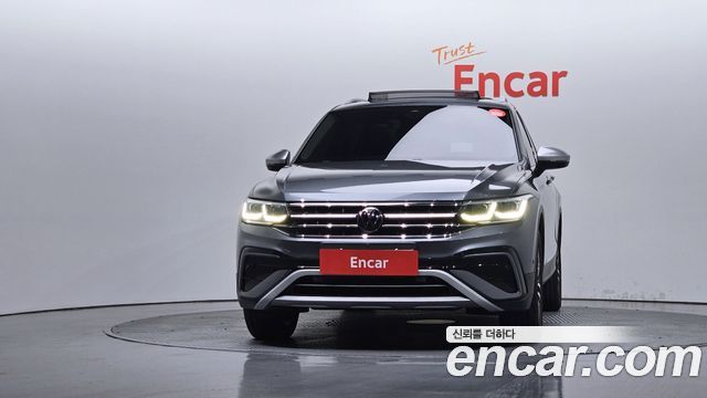 Volkswagen Tiguan 2.0 TSI Prestige — пробег 30 606 км — фото 3 из 5