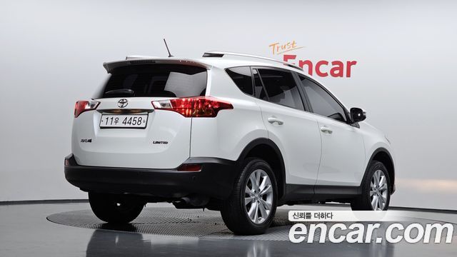 Toyota RAV4 2.5 2WD 4th — пробег 42 094 км — фото 2 из 5