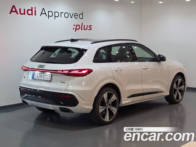 Audi Q5 45 TFSI Quattro S line — пробег 20 км — фото 2 из 5
