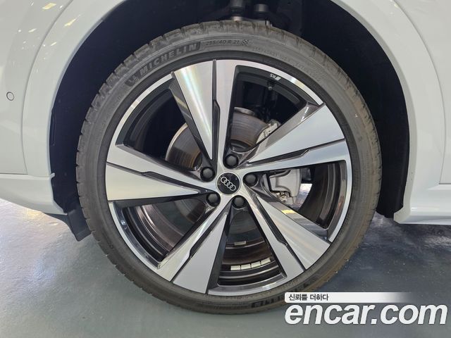 Audi Q5 45 TFSI Quattro S line — пробег 20 км — фото 5 из 5