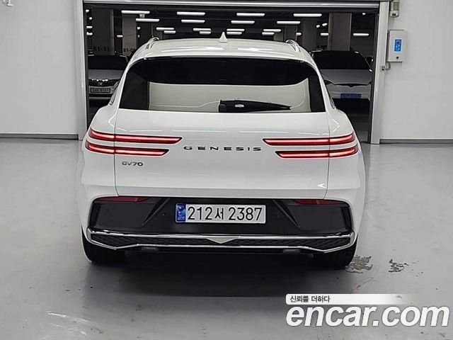Genesis GV70 из Кореи Encar