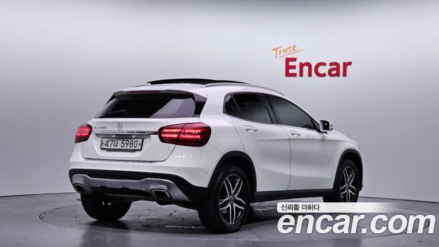 Mercedes-Benz GLA-Class из Кореи Encar