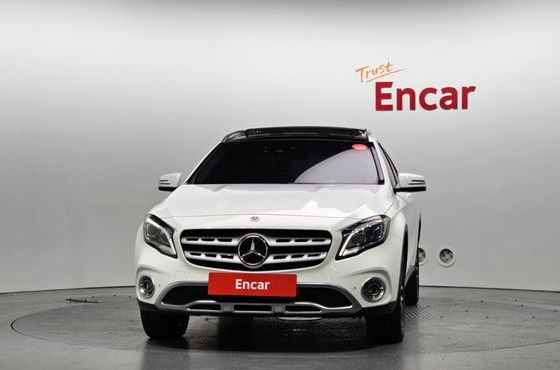 Mercedes-Benz GLA-Class GLA220 Premium — пробег 83 596 км — фото 3 из 5
