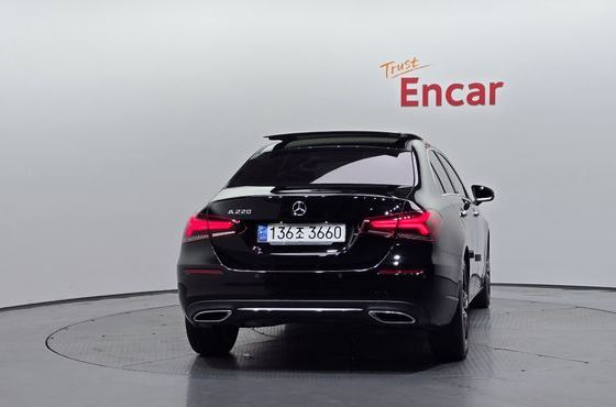 Mercedes-Benz A-Class A220 Sedan — пробег 39 363 км — фото 4 из 5