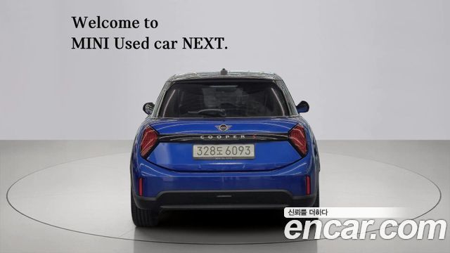 Mini Cooper 5 Door Favoured — пробег 4 049 км — фото 2 из 5