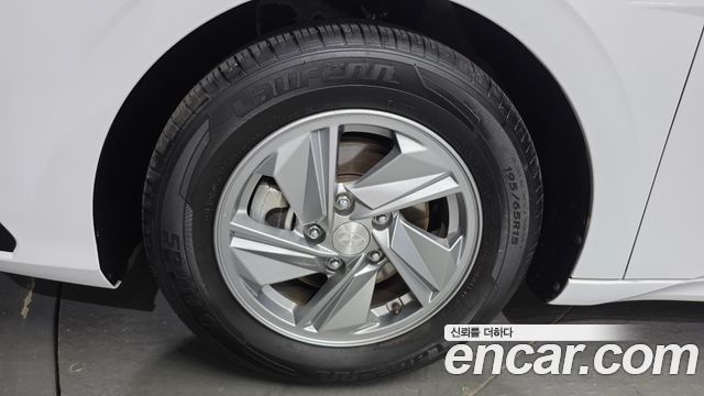 Hyundai AVANTE 1.6 Smart — пробег 69 233 км — фото 5 из 5