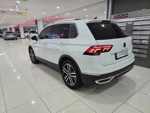 Volkswagen Tiguan 2.0 TDI Prestige — пробег 26 014 км — фото 4 из 5