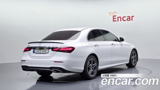 Mercedes-Benz E-Class из Кореи Encar