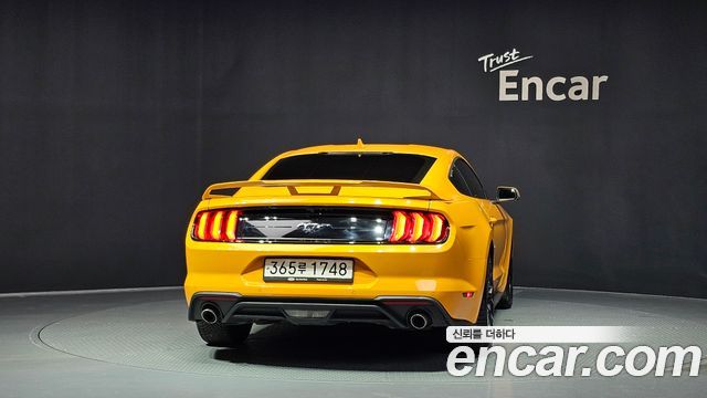 Ford Mustang Coupe — пробег 22 288 км — фото 4 из 5