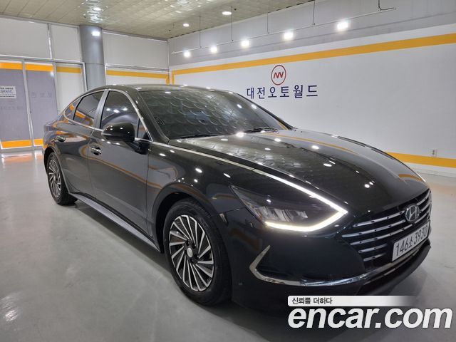 Hyundai Sonata Premium Plus — пробег 31 200 км — фото 2 из 5