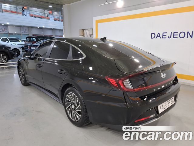 Hyundai Sonata Premium Plus — пробег 31 200 км — фото 4 из 5