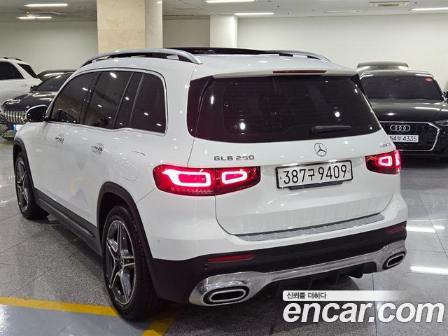 Mercedes-Benz GLB-Class из Кореи Encar