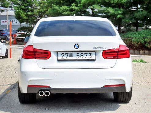 BMW 3-Series 320d M Sport — пробег 81 484 км — фото 4 из 5