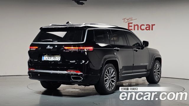 Jeep Cherokee L 3.6 Summit Reserve — пробег 34 813 км — фото 2 из 5