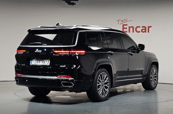 Jeep Cherokee L 3.6 Summit Reserve — пробег 34 813 км — фото 2 из 5