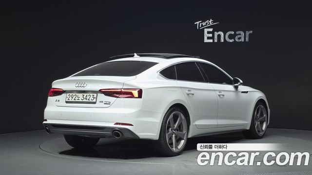 Audi A5 45 TFSI Quattro Premium Sportback — пробег 106 320 км — фото 2 из 5