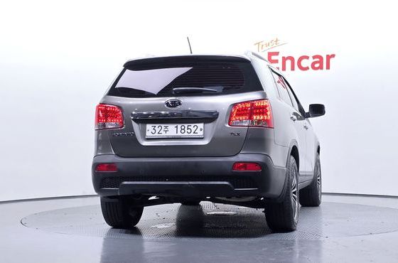 Kia Sorento Diesel 2.0 2WD TLX High-Deluxe — пробег 289 553 км — фото 4 из 5
