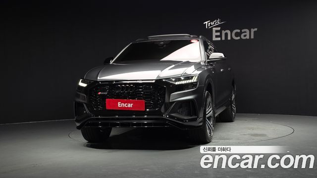Audi Q8 55 TFSI Quattro Premium — пробег 33 621 км — фото 3 из 5