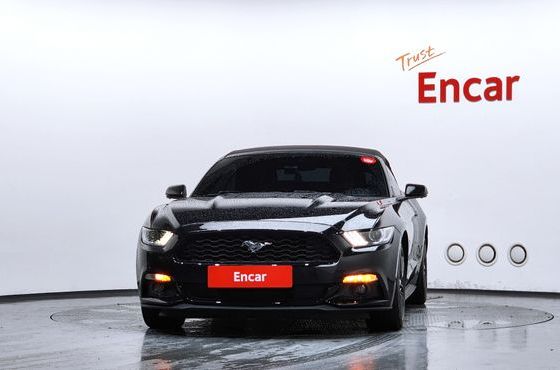 Ford Mustang Convertible — пробег 109 801 км — фото 3 из 5