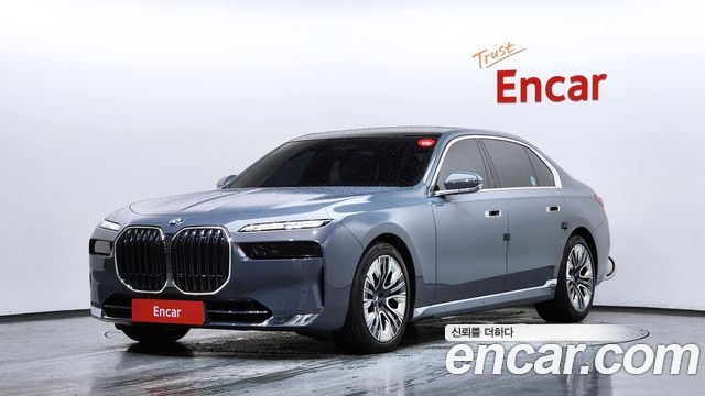 BMW 7-Series 740i sDrive Design Pure Excellence — пробег 71 320 км — фото 1 из 5