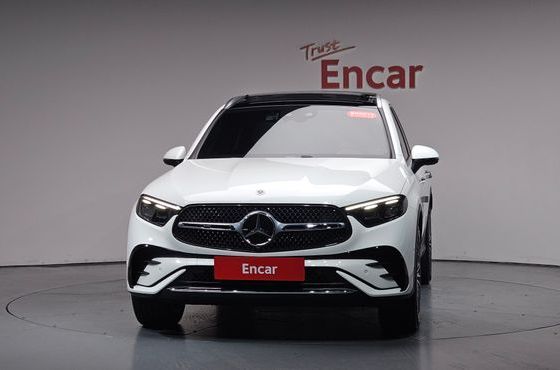 Mercedes-Benz GLC-Class GLC300 4MATIC AMG Line — пробег 4 130 км — фото 3 из 5