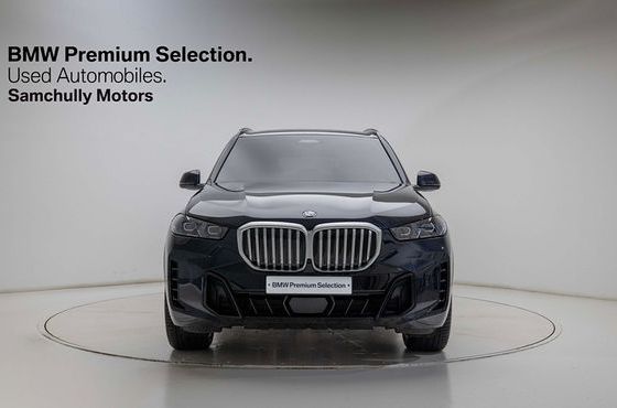 BMW X5 xDrive 40i M Sport — пробег 8 700 км — фото 2 из 5