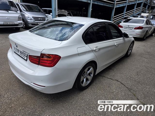 BMW 3-Series 320d ED Edition — пробег 236 336 км — фото 4 из 5