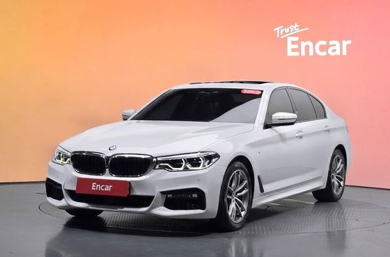 BMW 5-Series 520d xDrive M Sport Package Plus — пробег 125 083 км — фото 1 из 5