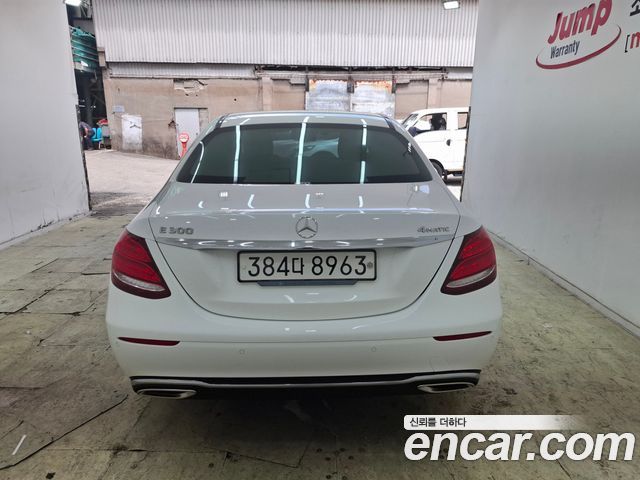 Mercedes-Benz E-Class из Кореи Encar