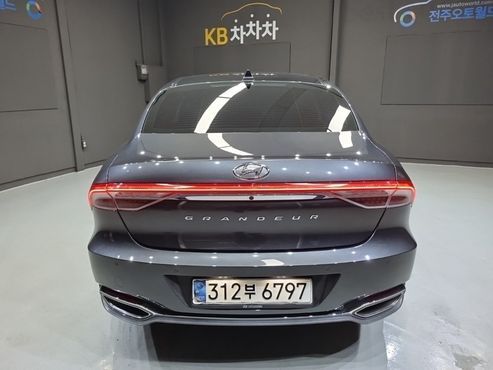 Hyundai Grandeur 2.5 Exclusice — пробег 72 650 км — фото 4 из 5