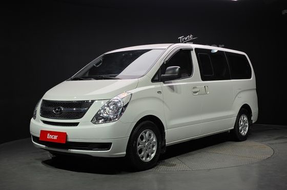 Hyundai Starex 12-Seater Wagon CVX Deluxe — пробег 109 526 км — фото 1 из 5
