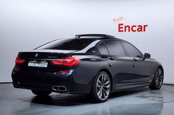 BMW 7-Series M760Li xDrive — пробег 77 487 км — фото 2 из 5
