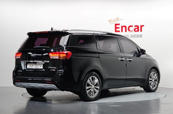 Kia Carnival Gasoline 9-seater Noblesse — пробег 139 731 км — фото 2 из 5