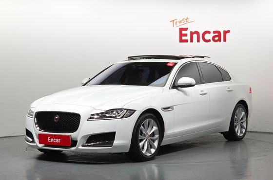 Jaguar XF 25t Portfolio — пробег 73 873 км — фото 1 из 5