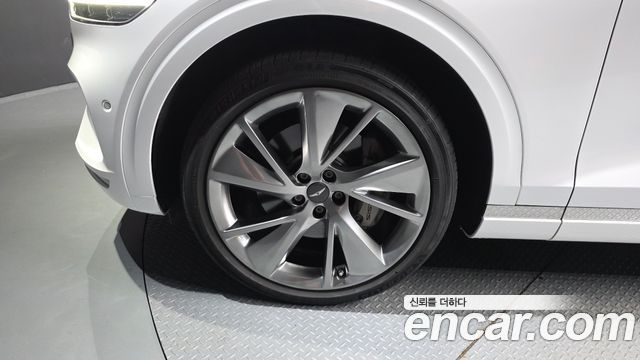 Genesis GV70 из Кореи Encar