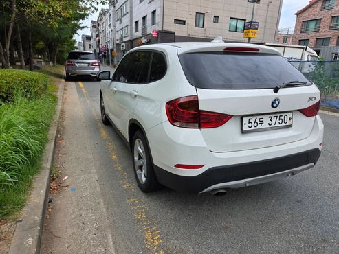BMW X1 xDrive 20d — пробег 249 900 км — фото 4 из 5