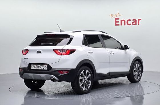 Kia Stonic Diesel 1.6 Prestige — пробег 92 262 км — фото 2 из 5