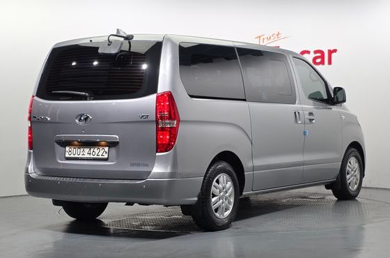 Hyundai Starex Van 5-Seater Modern — пробег 79 893 км — фото 2 из 5